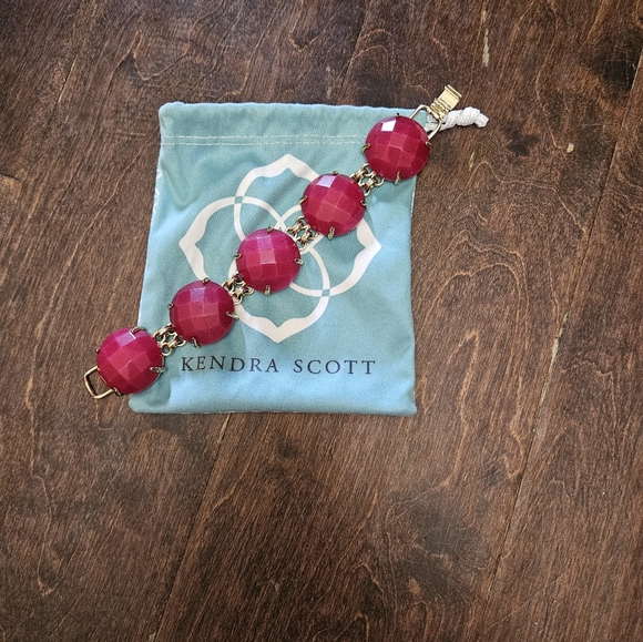 Kendra Scott Cassie Bracelet. - Picture 3 of 4